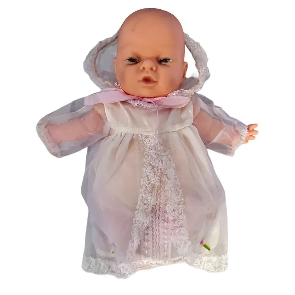 HAUNTED Vtg 1960s Uneeda Purty Doll Christening Gown Creepy Haunted House Prop